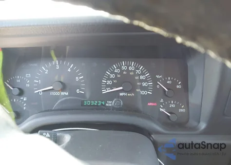 2001 Jeep Cherokee Limited/Sport z USA, uszkodzony, nr VIN 1J4FF58S41L540344